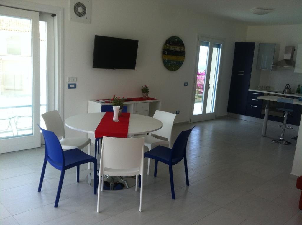Delposto Marina Di Ragusa Prl Exterior photo