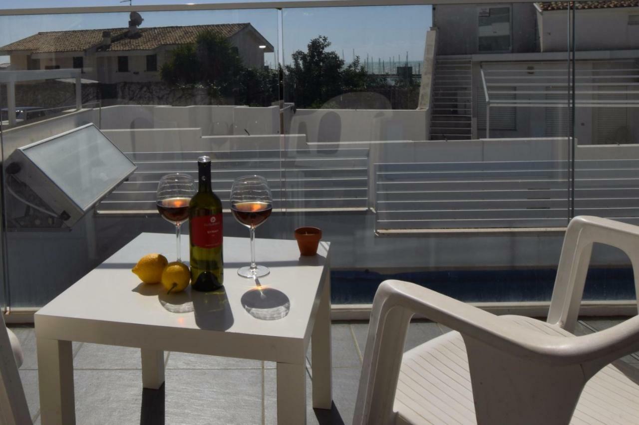 Delposto Marina Di Ragusa Prl Exterior photo