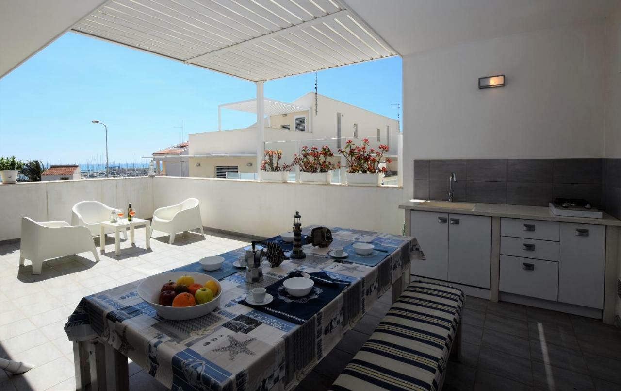 Delposto Marina Di Ragusa Prl Exterior photo